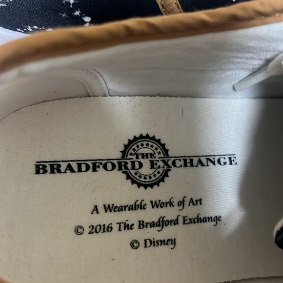 Disney (Bradford Exchange) Women’s Canvas size(8) shoes - Picture 4 of 11